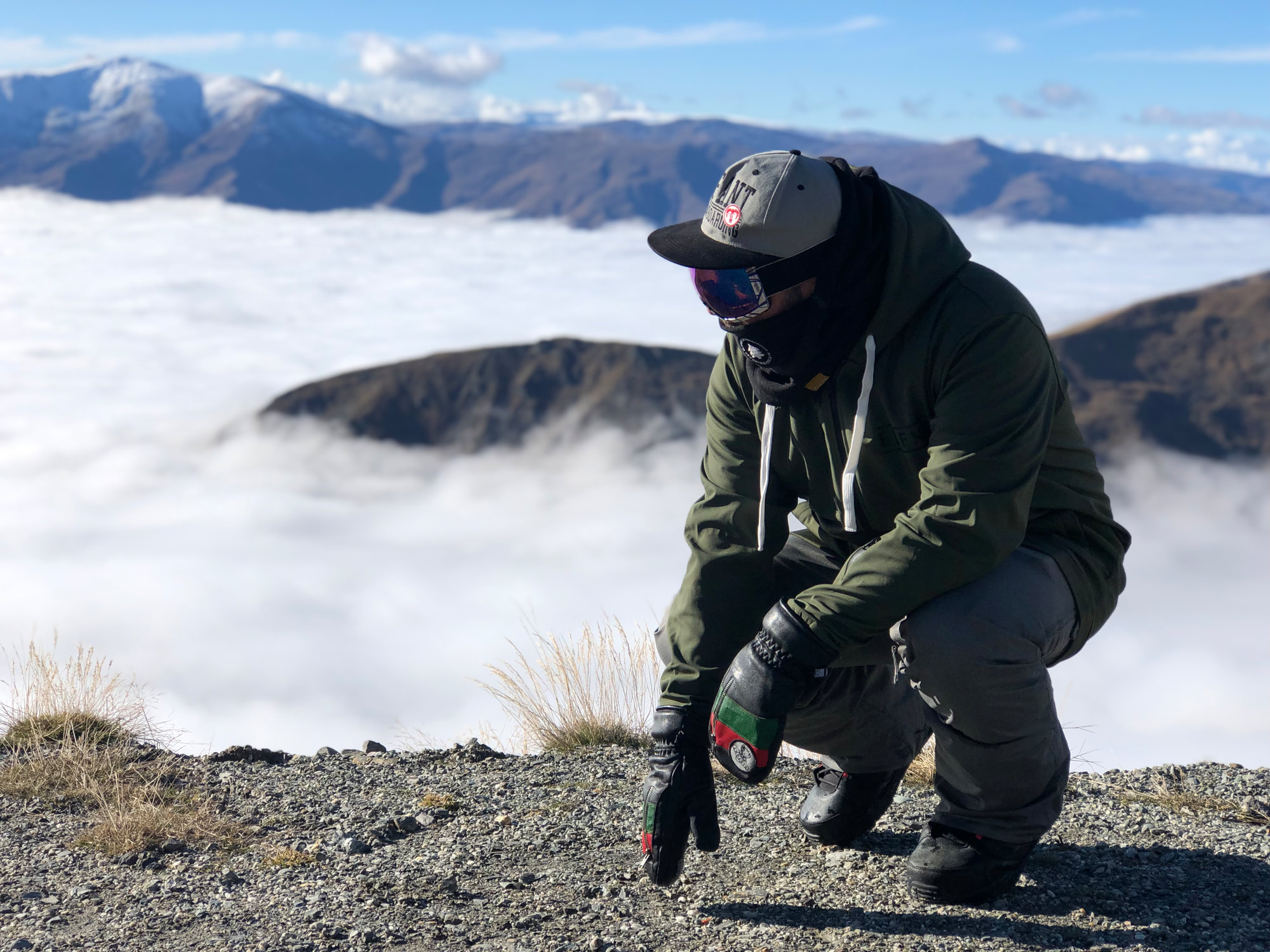 Elefant rider above the clouds in Queenstown backcountry